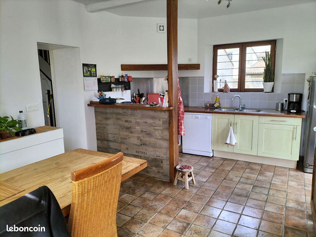 Maison 5 pièces 112 m² - Cabariot 17430 (image principale 8)