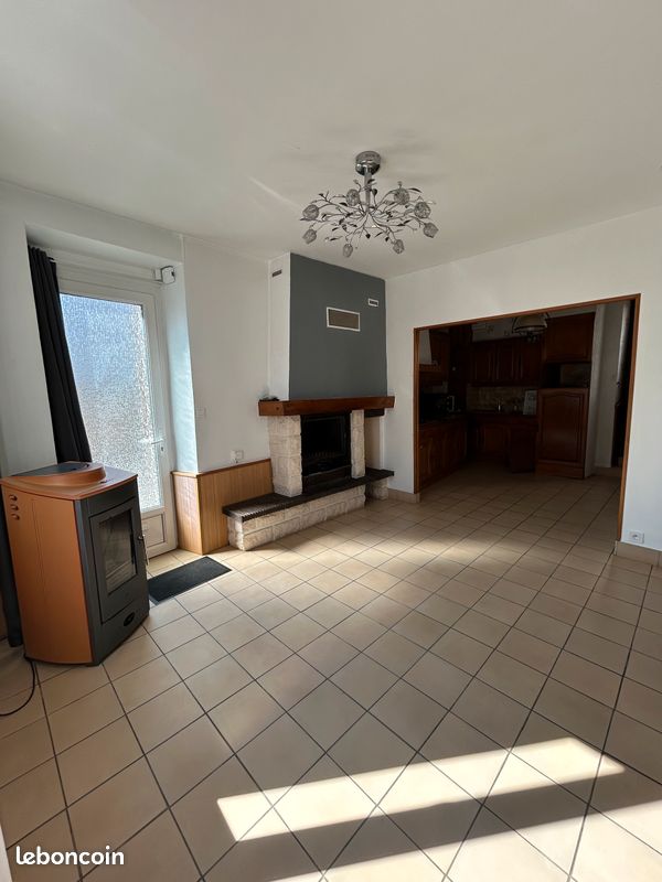 Maison 2 pièces 44 m² · à Montfort-le-Gesnois · 44,3 m² · 80 000 €