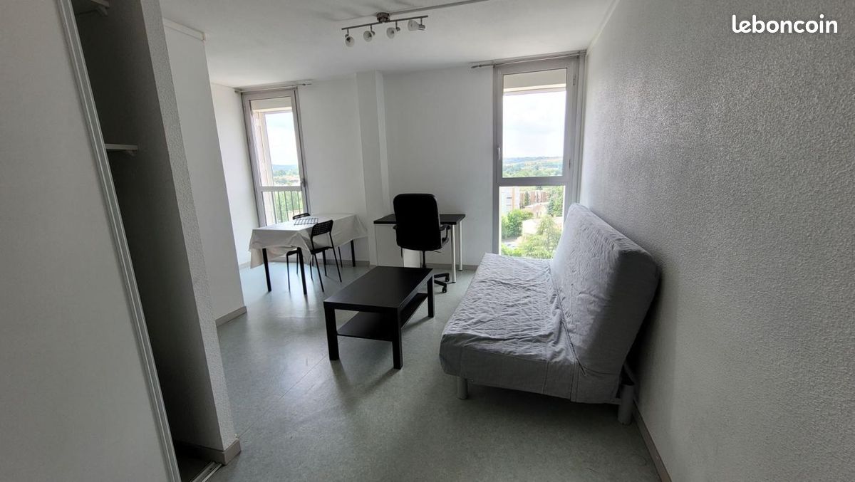 Appartement 1 pièce 19 m² · à Montluçon · 19 m² · 296 €