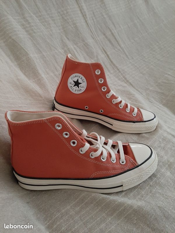 Converse couleur rouille Chaussures