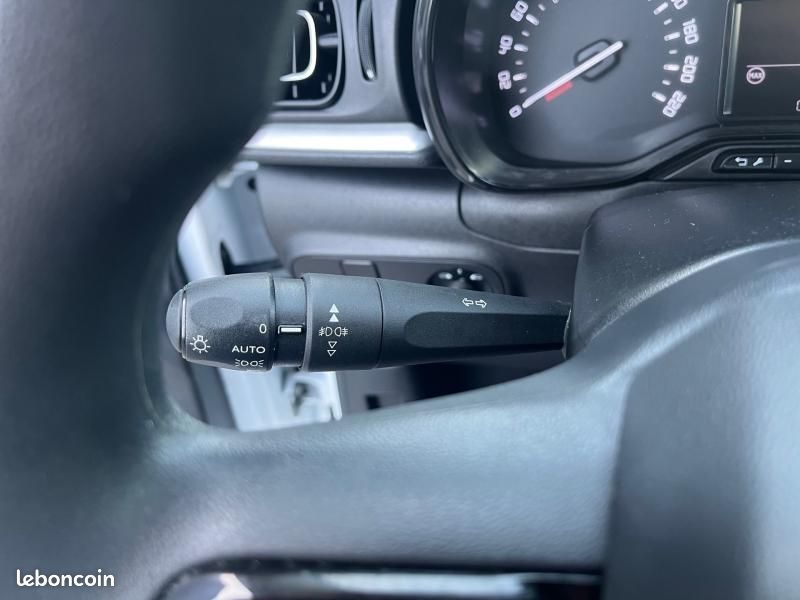 Citroen C3 1.2 PureTech 83ch S&S C-Series 123g (image 20)