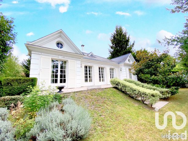 Maison 7 pièces 216 m²