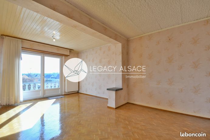 https://img.leboncoin.fr/api/v1/lbcpb1/images/92/1a/57/921a5780bd2c5eb567ed6598b0af085c6fa2f0a7.jpg?rule=ad-image