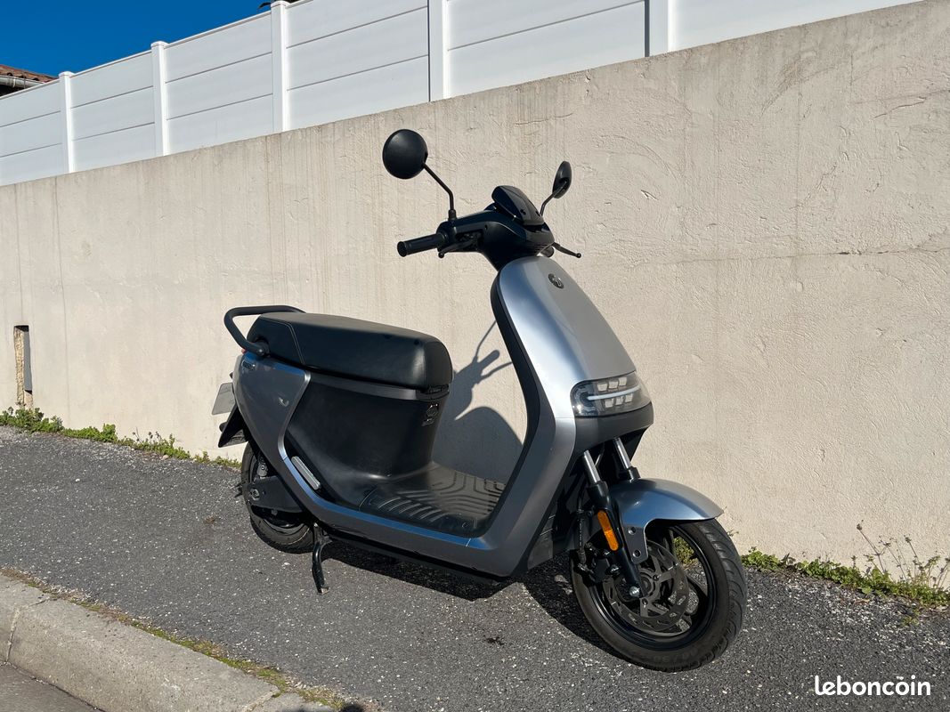 Scooter électrique - Segway E110SE (image 1)