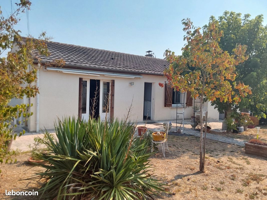 Maison 6 pièces 119 m² · à Lencloître · 119 m² · 156 000 €