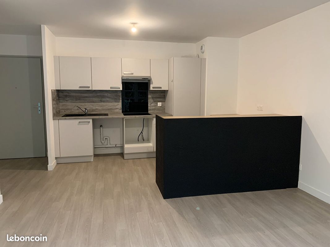 Appartement 2 pièces 46 m² · à Amfreville-la-Mi-Voie · 46 m² · 586 €/mois