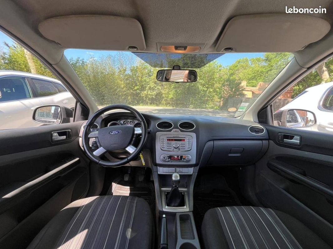 FORD FOCUS DEPOT VENTE 1.6 TDCi - 90 Titanium (image 9)