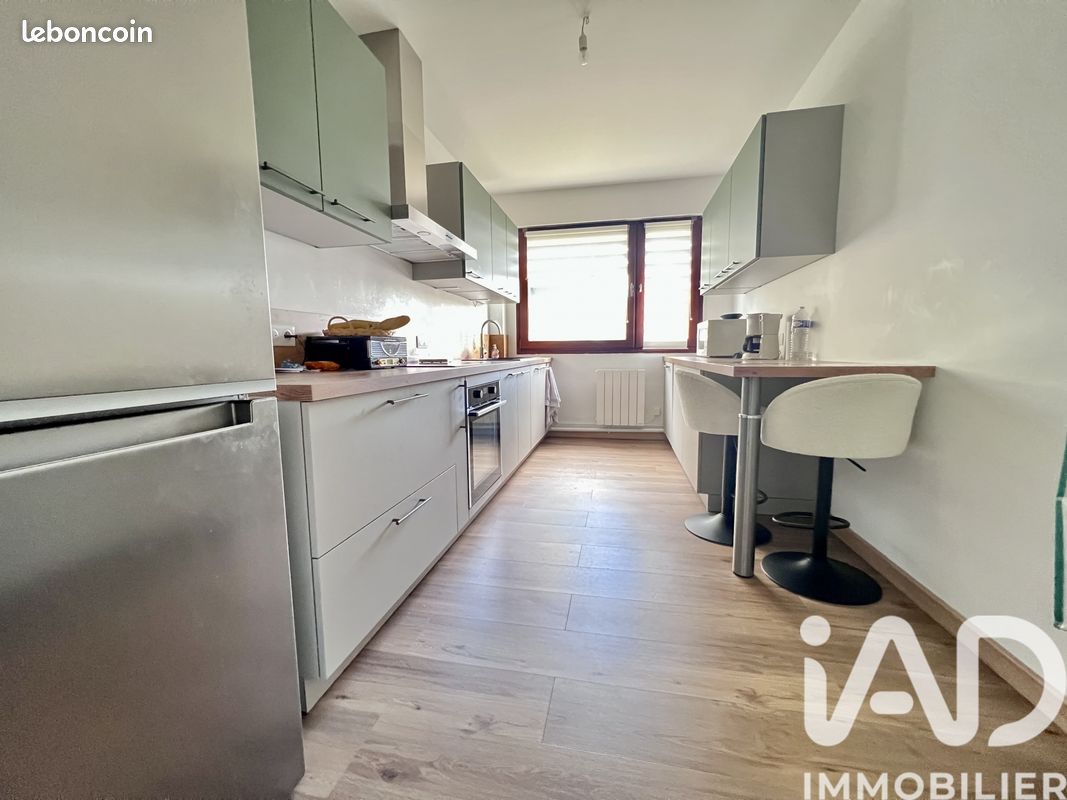 Appartement 3 pièces 82 m² · à Louviers · 82 m² · 159 900 €