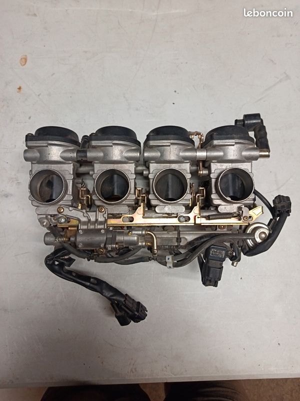 Rampe D'injection Secondaire Pour Yamaha R1 2009-2011 - Pièce D'occasion - Fonctionnelle