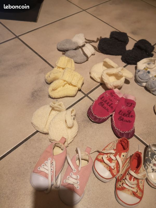 Lot de chaussures et chaussons pour nouveau-né/bébé Chaussures