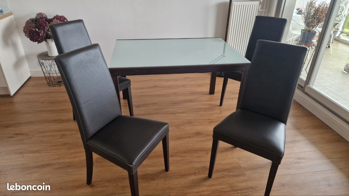Ensemble table en verre et chaises (image 3)