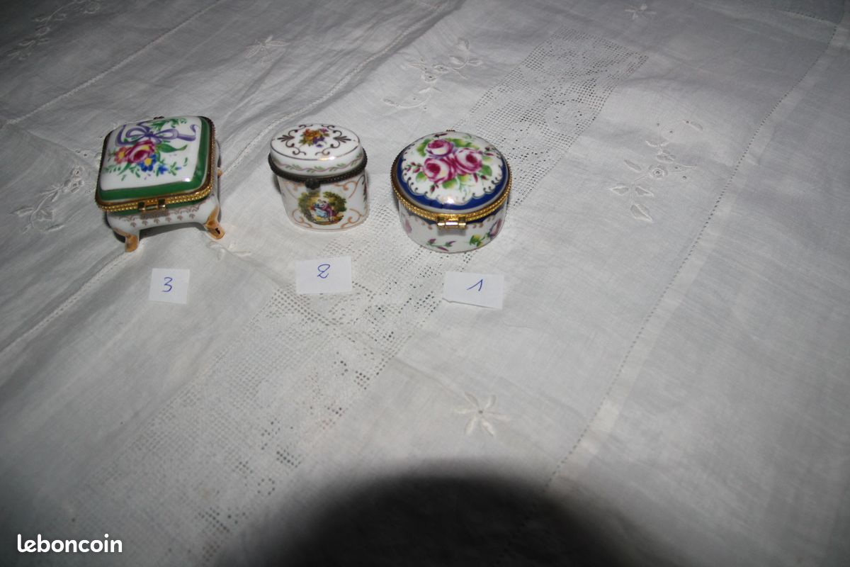 3 petites boites en porcelaine (image 1)