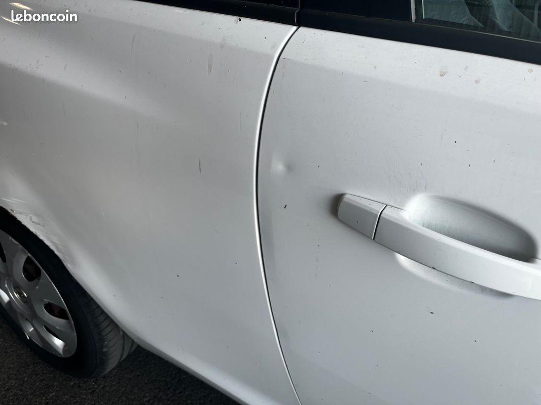 OPEL CORSA 1.3 CDTI - 75 CV FAP Edition + 2 ÈME MAIN + CLIM (image 24)