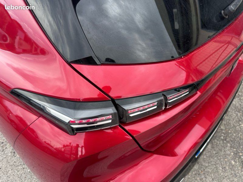 Peugeot 308 III BLUEHDI 130 cv EAT8 ALLURE BOÎTE AUTOMATIQUE 2022 SUIVI PEUGEOT LED CAMÉRA (image 9)