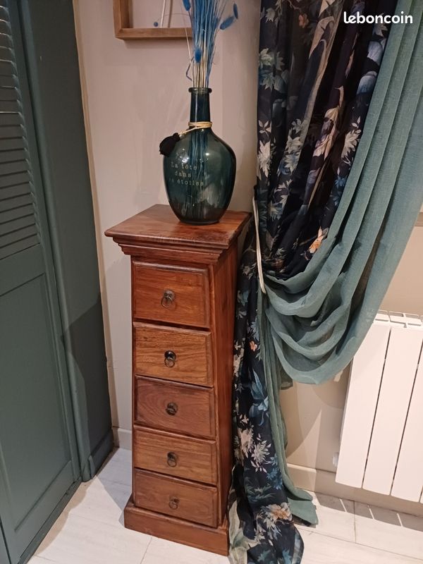 Vends meuble forme pyramide (image 1)
