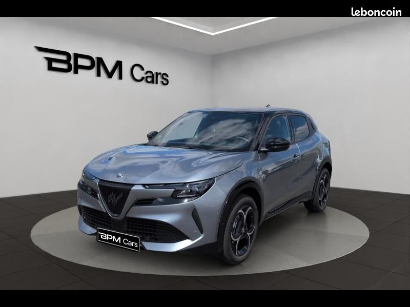 Alfa romeo Junior 1.2 Ibrida 136ch Premium DCT6 Q4 (image 1)
