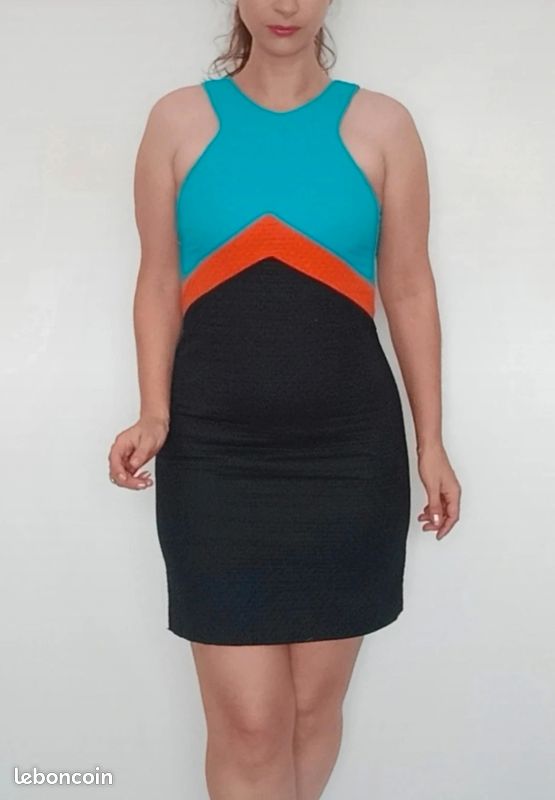 Robe moulante chic nid d abeille pinup taille 38 (image 1)