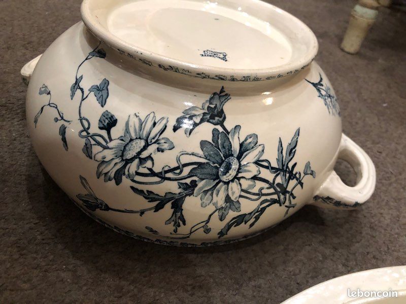BELLE SOUPIÈRE ANCIENNE en tôle émaillée fleurie EUR 55,00 - FR