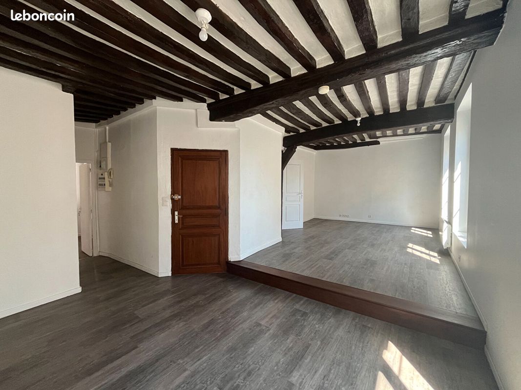 Appartement 3 pièces 76 m² · à Caen · 76 m² · 950 €
