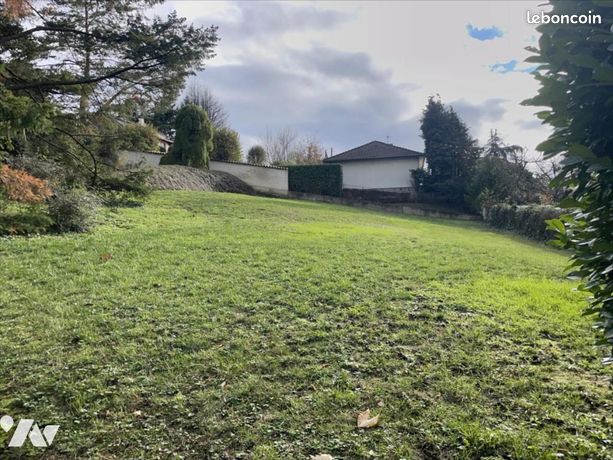 Terrain 768 m² MONTANAY