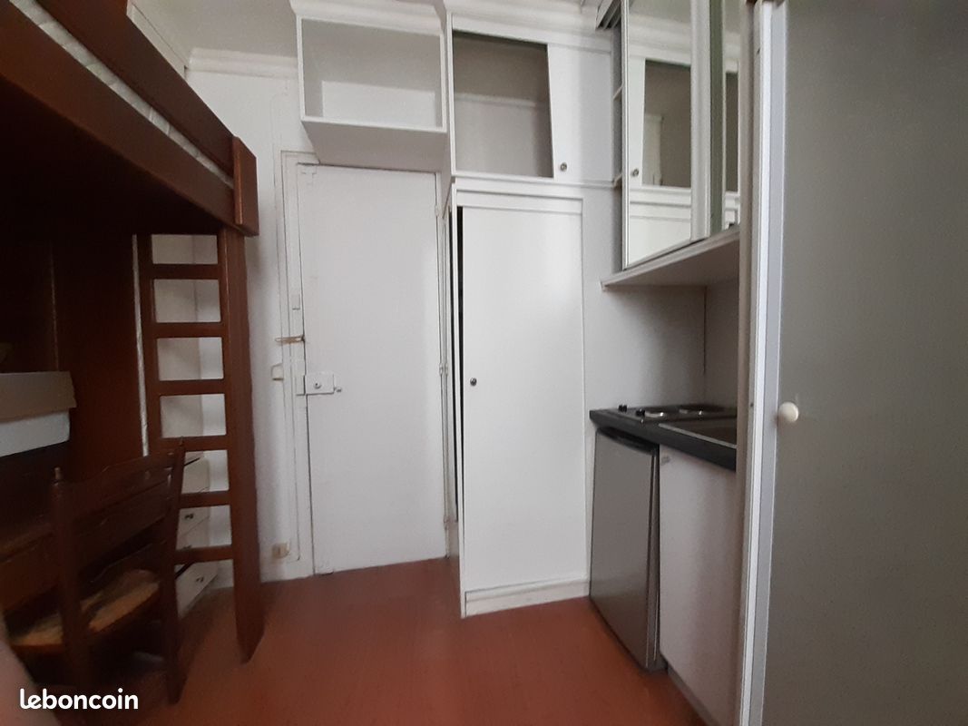Appartement 1 pièce 9 m² · à Paris · 9 m² · 630 €/mois