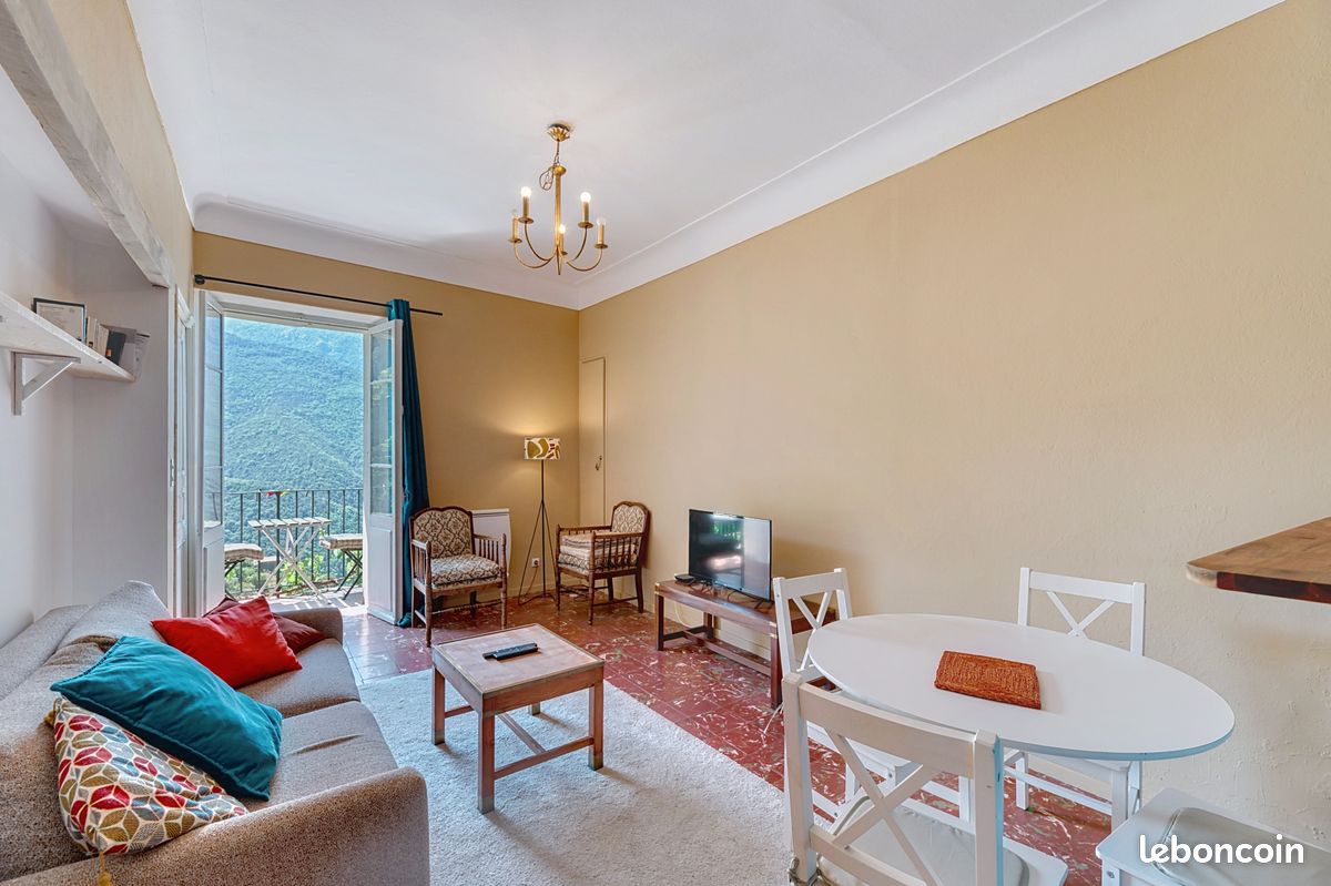 Appartement 2 pièces 33 m² · à Sigale · 33 m² · 77 000 €