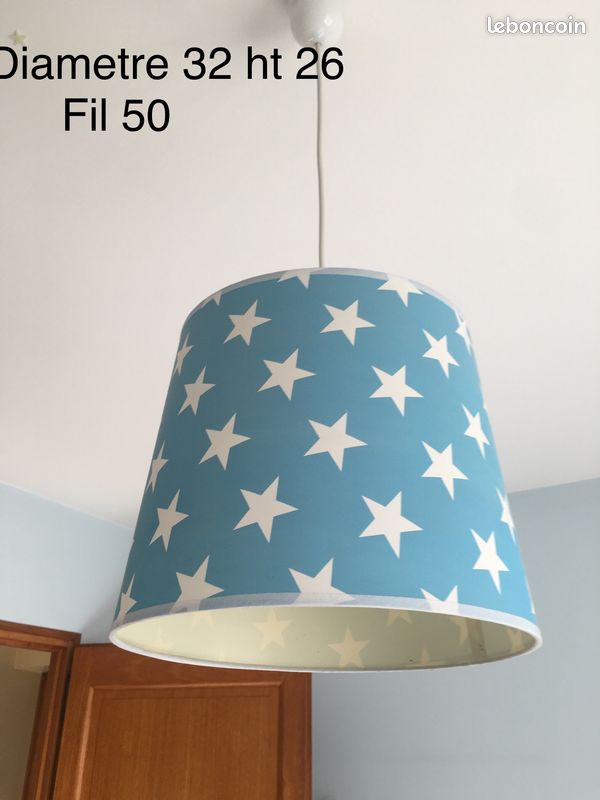 Lustre bleu a etoiles blanches (image 1)