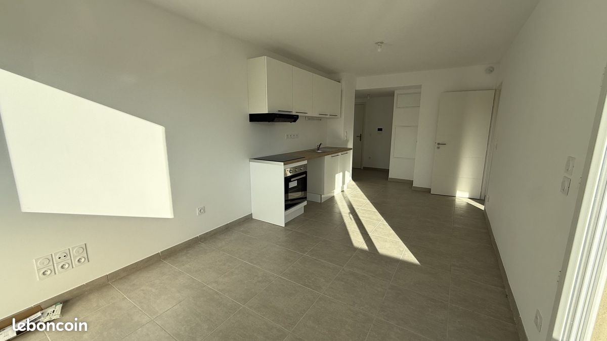 Appartement 2 pièces 41 m² · à Istres · 41 m² · 700 €/mois
