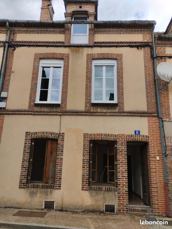 Maison 4 pièces 47 m² · à Longny les Villages · 47 m² · 70 000 €