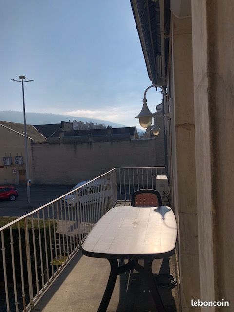 Appartement 2 pièces 28 m² · à Oyonnax · 28 m² · 400 €/mois