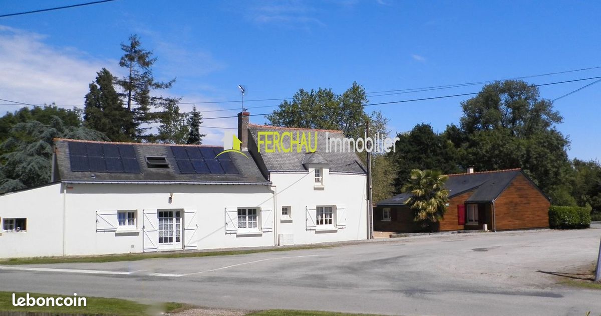 Maison 8 pièces 220 m² · à Ligné · 220 m² · 647 900 €