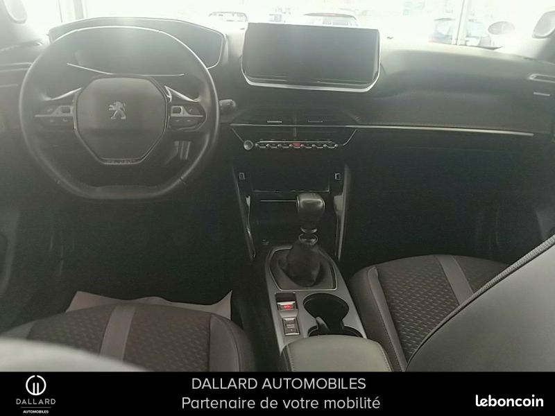 Peugeot 2008 1.2 PureTech 130ch S&S Allure (image 8)