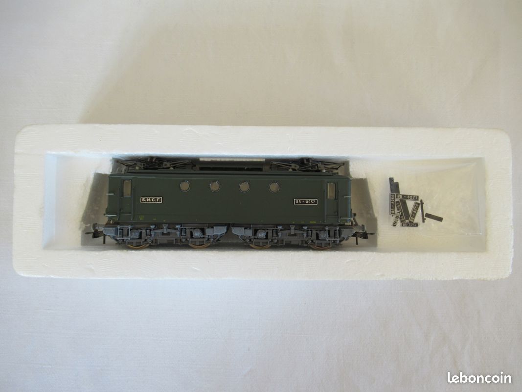 Locomotive Électrique SNCF BB 8271 Roco HO (04157D) - État Très Bon