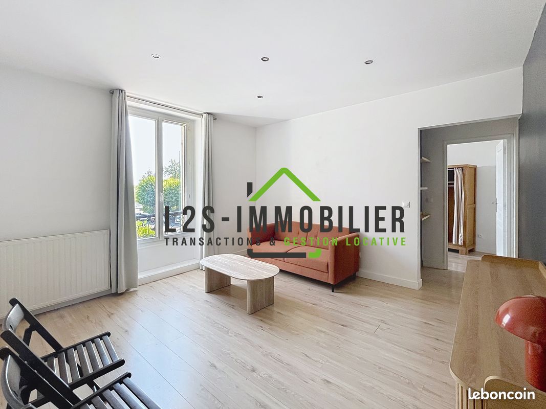 Appartement 3 pièces 52 m² · à Parmain · 52 m² · 1 080 €