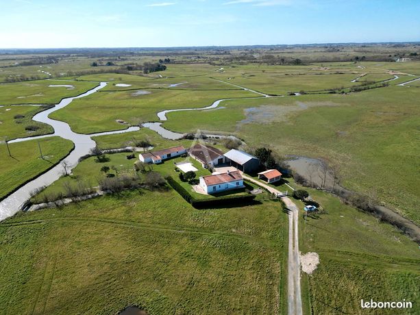Propriété 5 pièces 104 m²