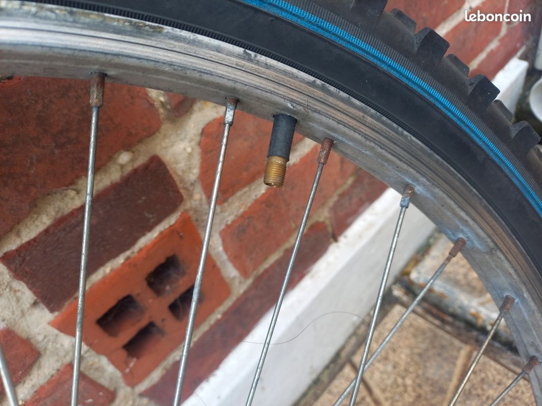 Roue de vélo 24 pouces avant (image 4)