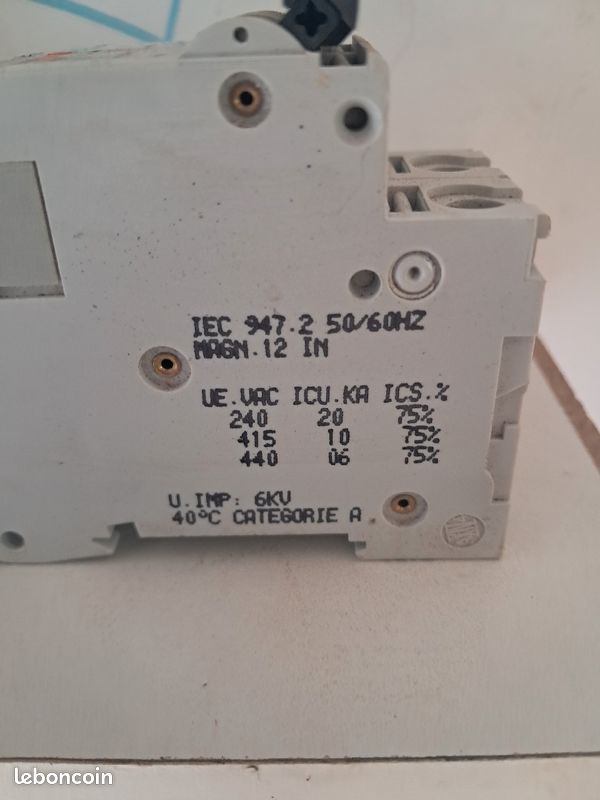 Disjoncter merlin gerin C60N D 16A (image 2)