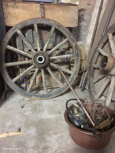 Roue de chariot en bois (image 3)