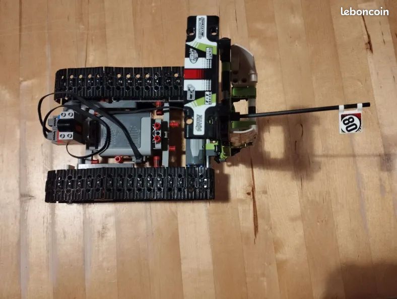 Lego - 42065 - Le Bolide sur Chenilles Télécommandé (image 3)
