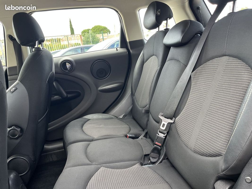 Mini COUNTRYMAN COOPER D 112CH PACK CHILI (image 6)