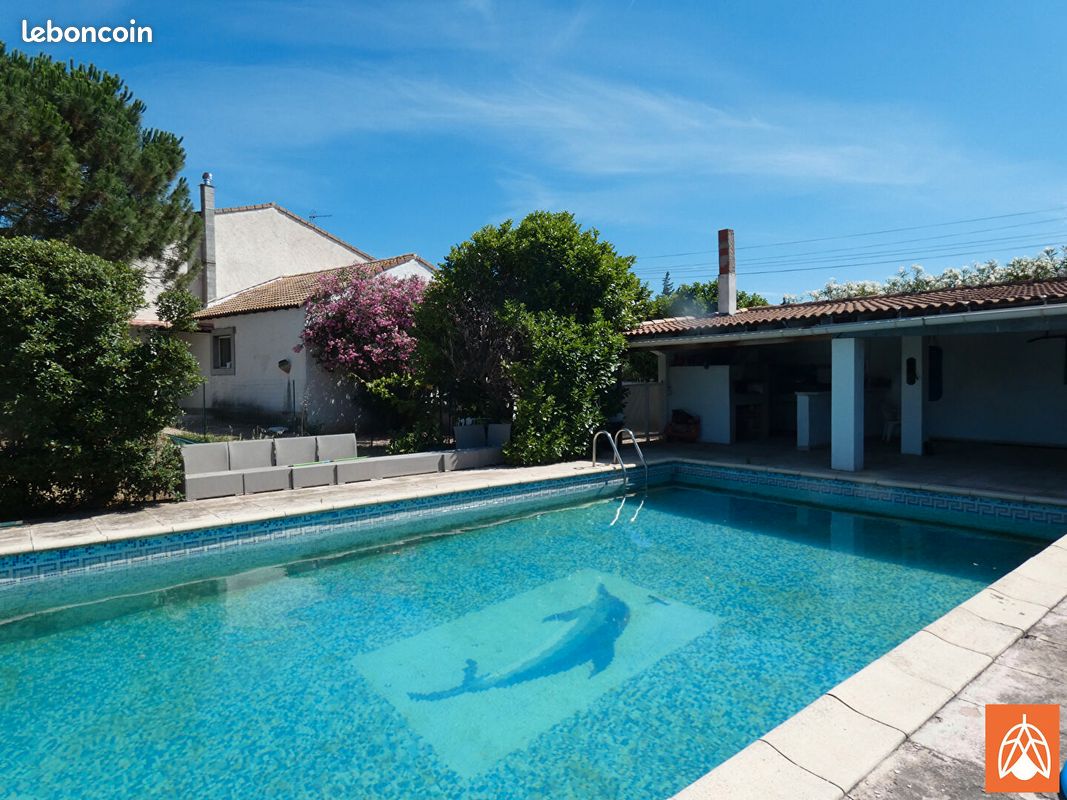 Maison 24 pièces 620 m² · à Salon-de-Provence · 620 m² · 1 100 000 €