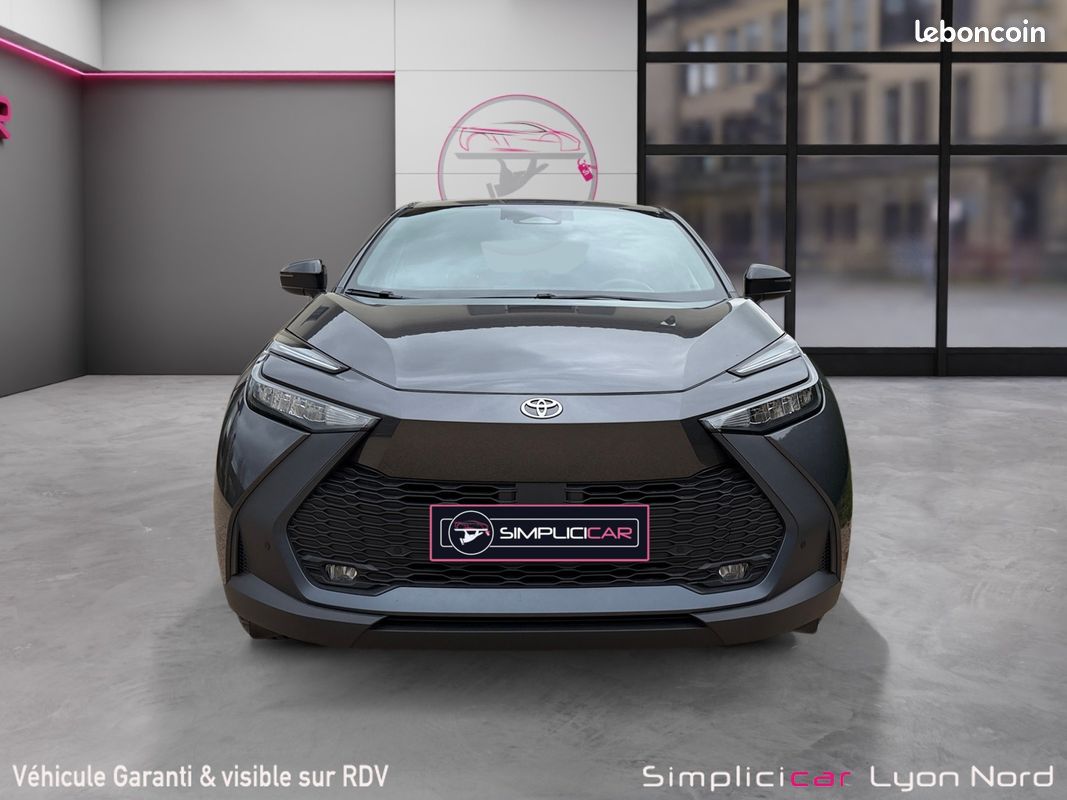 TOYOTA C-HR 1.8 140H Dynamic business 98Ch Garantie 12 mois (image 8)