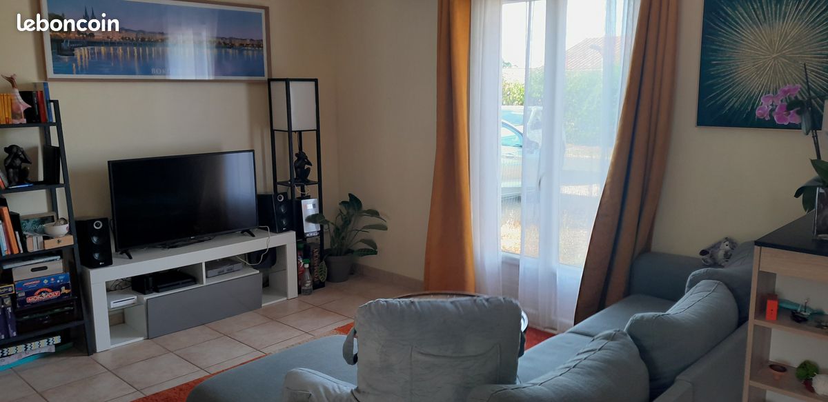 Maison 4 pièces 92 m² · à Fontaine-le-Comte · 92 m² · 950 €/mois