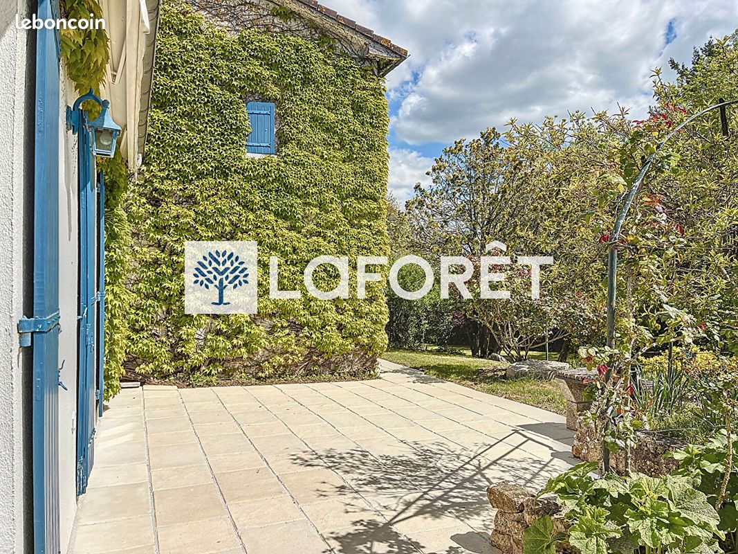 Maison 7 pièces 130 m² - Bressuire 79300 (image principale 4)