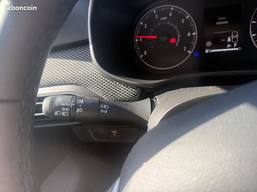 DACIA SANDERO 1.0 TCe - 90 - BV CVT III BERLINE Expression PHASE 2 (image 18)