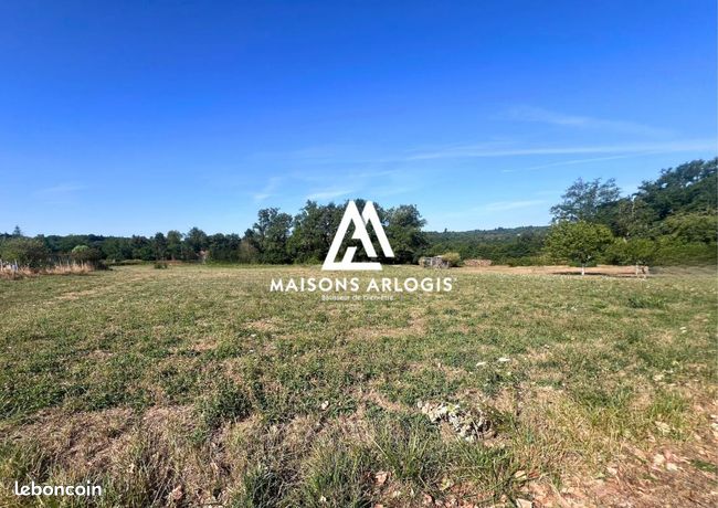 Terrain 3 900 m² Chamboret
