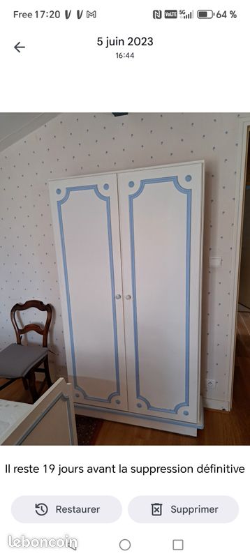 Armoire avec étagères (image 1)