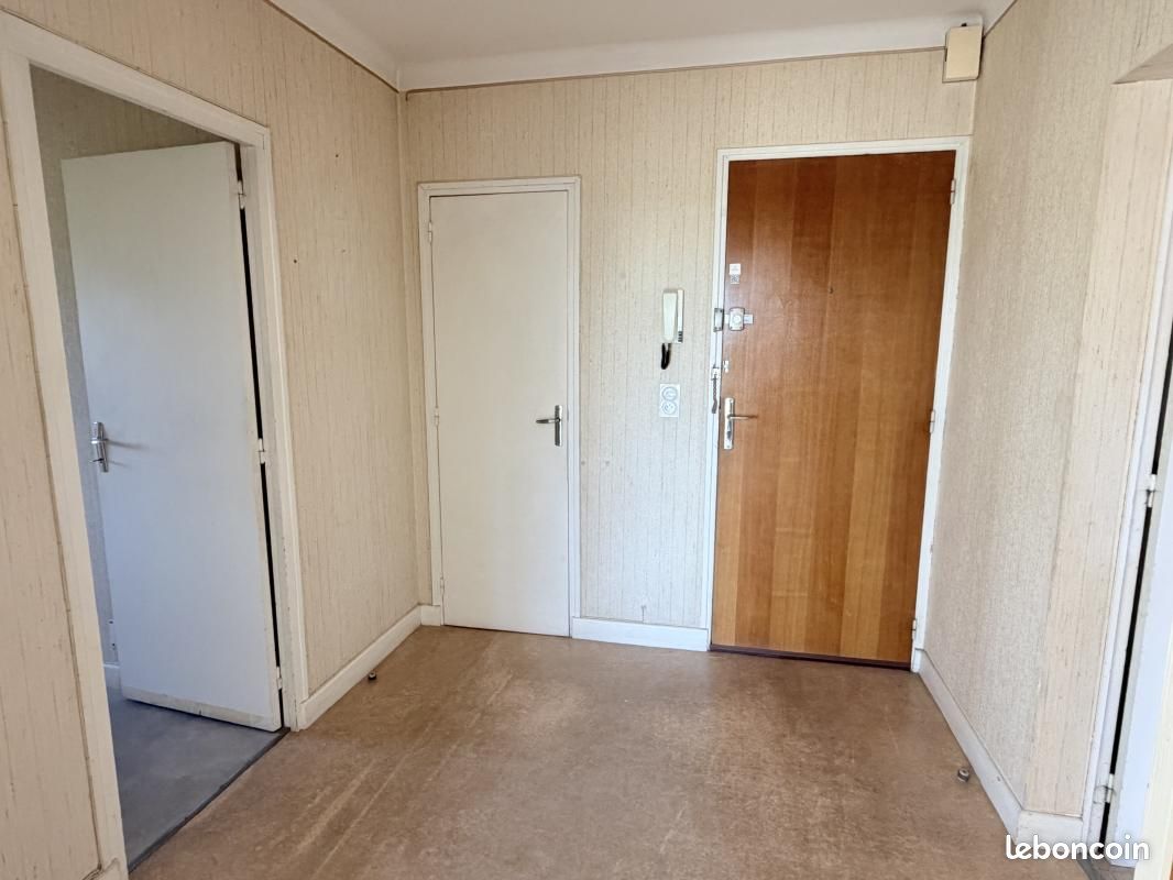 Appartement 3 pièces 89 m² · à Villefranche-de-Rouergue · 89 m² · 550 €/mois