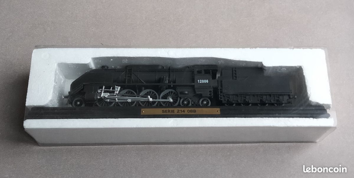 Locomotive de collection "Série 214 OBB" échelle Ho (image 1)