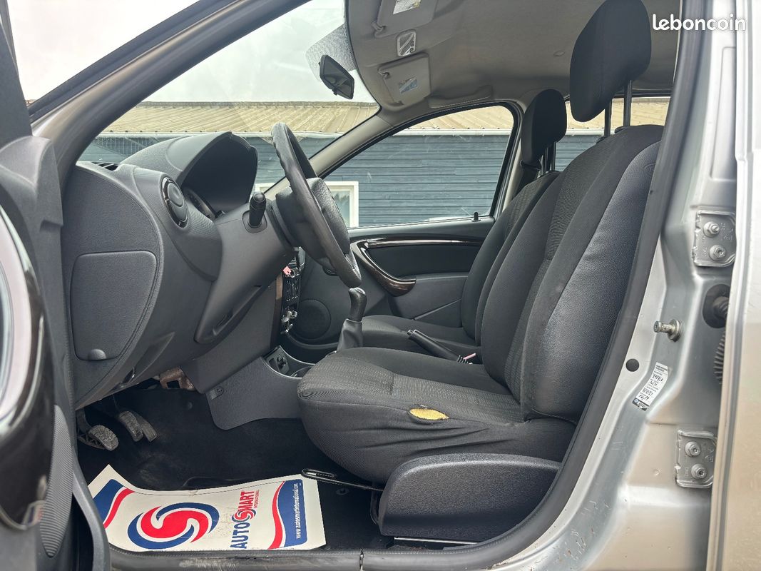DACIA DUSTER 1.5 dCi 90 4x2 eco2 Lauréate (image 4)